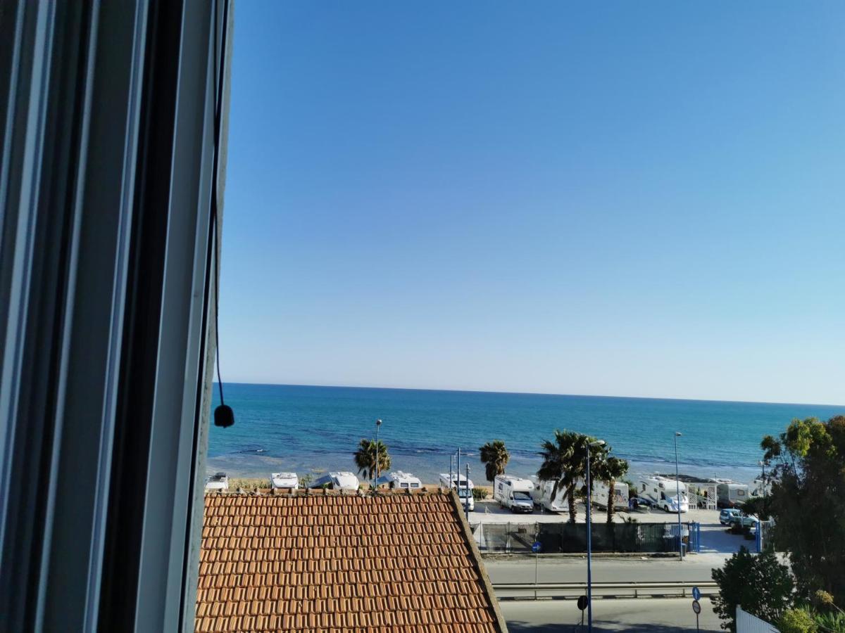 Hotel FronteMare Locazione Turistica Porto Empedocle Esterno foto