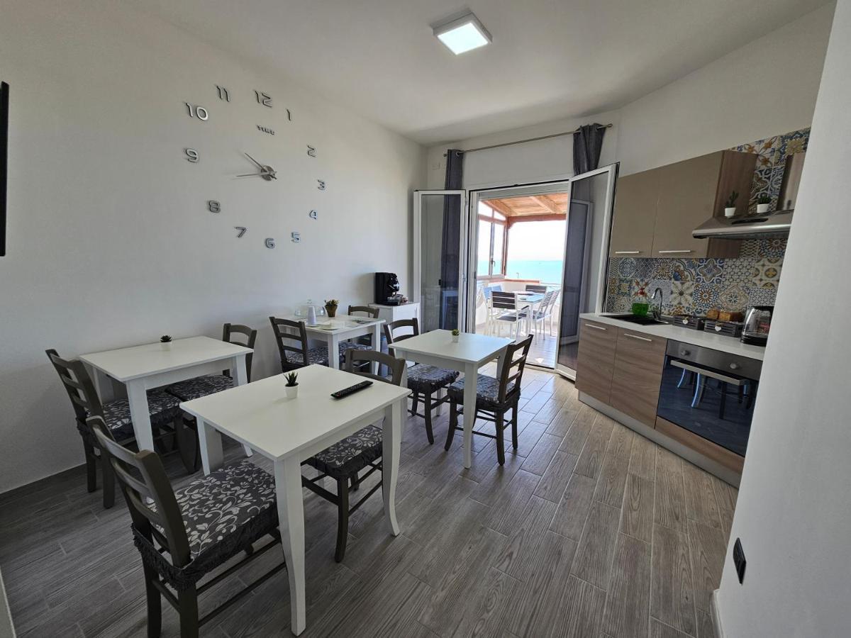 Hotel FronteMare Locazione Turistica Porto Empedocle Esterno foto