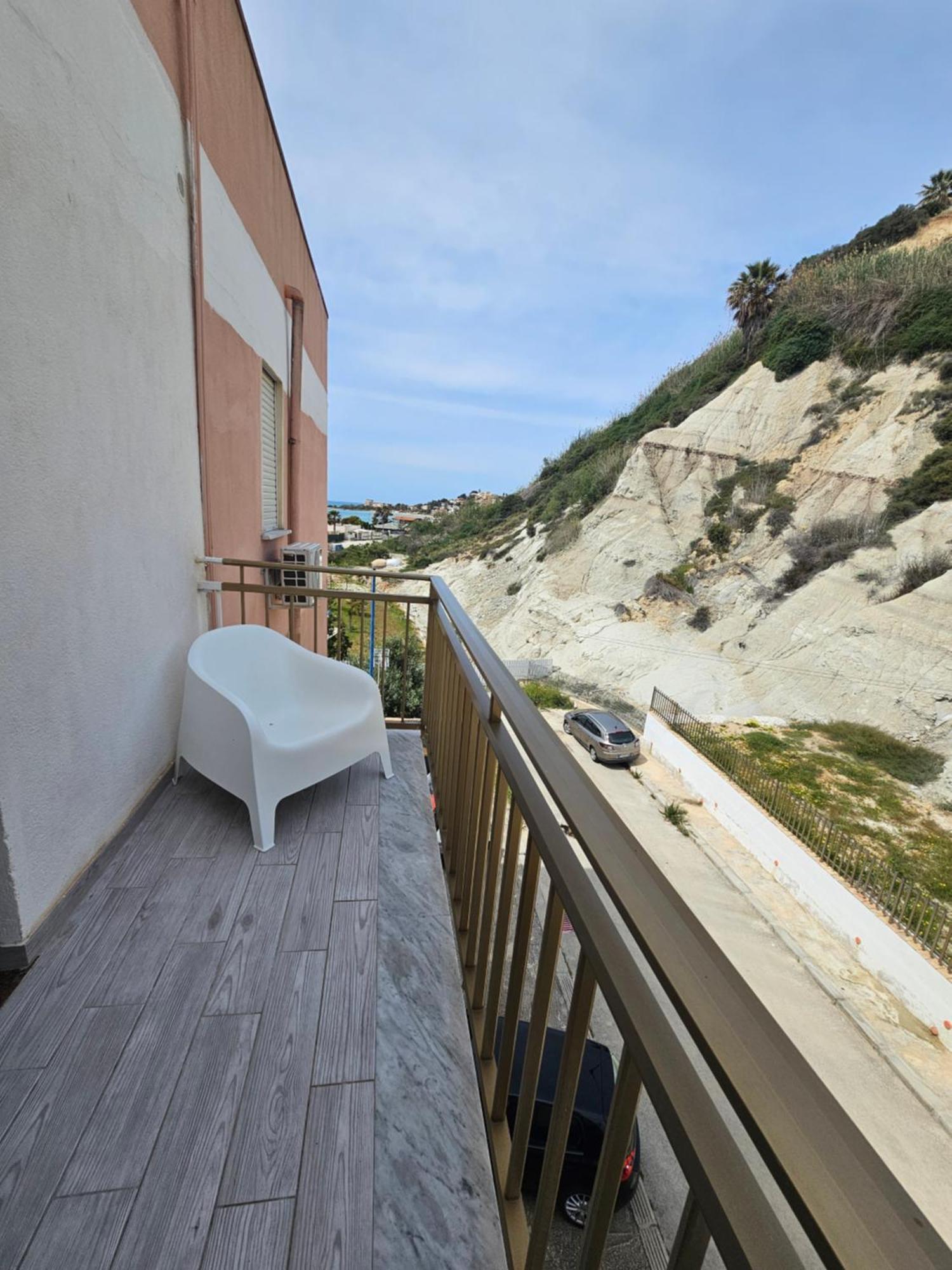 Hotel FronteMare Locazione Turistica Porto Empedocle Esterno foto