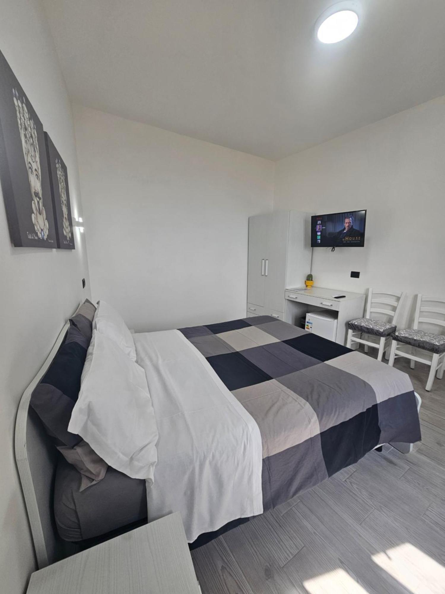 Hotel FronteMare Locazione Turistica Porto Empedocle Esterno foto
