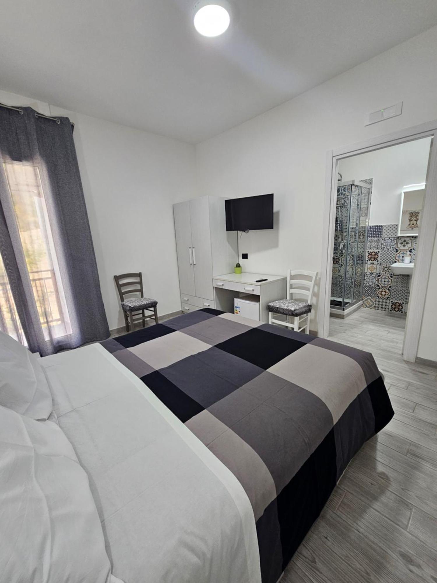 Hotel FronteMare Locazione Turistica Porto Empedocle Esterno foto