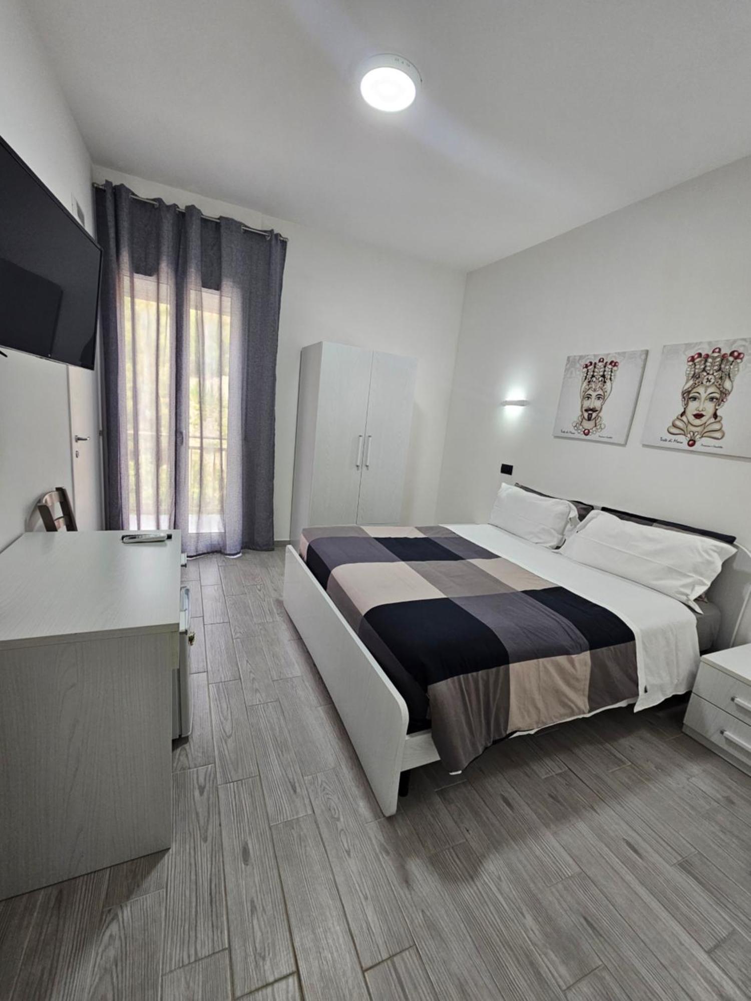 Hotel FronteMare Locazione Turistica Porto Empedocle Esterno foto